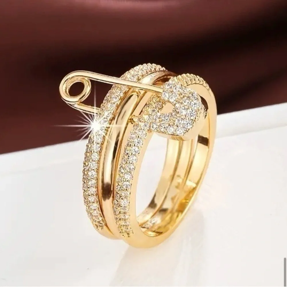 🆕 Cubic Zirconia Gold Tone Safety Pin Multi Layer Ring